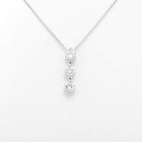 PT スリーストーン ダイヤモンドネックレス