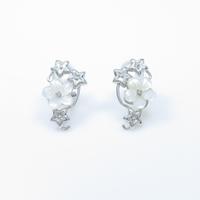 K18WG／K14WG フラワー マザーオブパールイヤリング