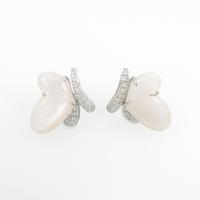 K18WG バタフライ マザーオブパールピアス5％引き