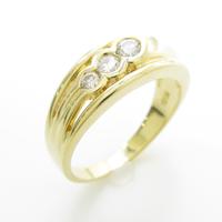 K18YG スリーストーン ダイヤモンドリング