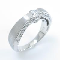 K18WG ダイヤモンドリング