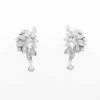 PT／K18WG ダイヤモンドピアス