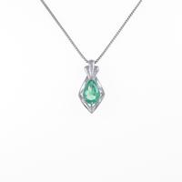 PT エメラルドネックレス