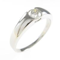 PT ソリティア ダイヤモンドリング