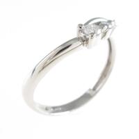 PT スリーストーン ダイヤモンドリング