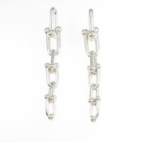 ティファニー グラジュエイテッド リンク ピアス