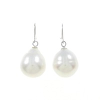 PT 白蝶パール ピアス