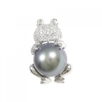 K18WG フロッグ 黒蝶パール ブローチ 12.0mm