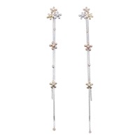 750スリーカラー/K18WG フラワー ダイヤモンド ピアス 0.60CT