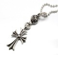 CHROME HEARTS(クロムハーツ)　1ボールタイニーCHクロスチャーム ペンダント【チェーン付】　ネックレス