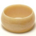 L0054 ： バングル（005）ベージュ（特別価格）