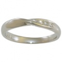 Link Love - Begin - Pt リボンダイヤモンドリング