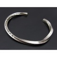 amp japan（アンプジャパン）　Hand Stamp Twisted Bangle（ハンドスタンプツイステッドバングル）13AJ-382