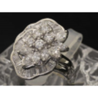 【PＴ900 プラチナ】指輪 リング ダイヤモンド0.85ｃｔ ダイヤモンド0.41ｃｔ 10.1ｇ 9号 レディース 30112-0