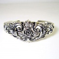 【Viewlu】ヴュールクラシカルバングル