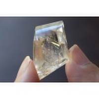 クォーツインクォーツ（貫入水晶）【22】天然石ルース・カボション（25×17.5mm）