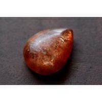 サンストーン【16】天然石ルース・カボション（15.5×11.5mm）