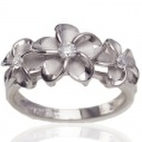 ハワイアンジュエリー / ロジューム加工にて変色が防げる ３プルメリアｃｚリング　全3カラー