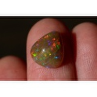 プレシャスオパール【12】天然石ルース・カボション（11×10mm）