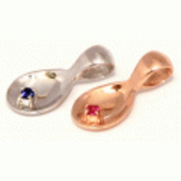 ベビースプーン、Pt900（プラチナ）スマイリングシリーズ、ベビーリング、お写真＆お名前入り品質保証書付きの世界でたった1つの記念品