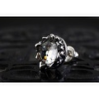 ホワイトローズバッドピアス