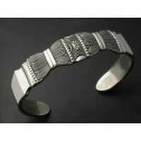 ヴァジュラバングル・鬼面