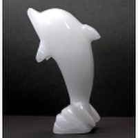 限定!珍品!ホワイトカルサイトの白イルカ(ベルーガ) 【天然石・パワーストーン】