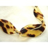 鼈甲ネックレス