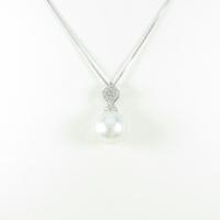 K18WG シロチョウパールネックレス