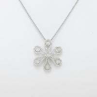 K18WG フラワー ダイヤモンドネックレス30％引き