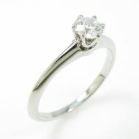 ティファニー クラッシックソリティア リング 0．25ct