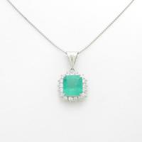 PT エメラルドネックレス