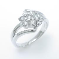 K18WG フラワー ダイヤモンドリング