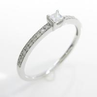 K18WG ダイヤモンドリング