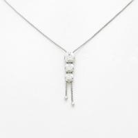 タサキ スリーストーン ダイヤモンドネックレス