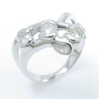 K18WG スリーストーン ダイヤモンドリング