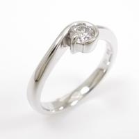 K18WG ダイヤモンドリング