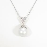 K18WG シロチョウパールネックレス