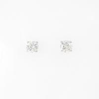 グラフ ダイヤモンドピアス 0．56ct・0．55ct・G・VS2・3EXT?EXT