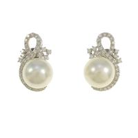 K18WG シロチョウパールピアス