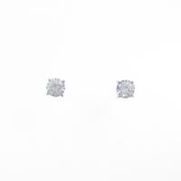 K18WG ソリティア ダイヤモンドピアス