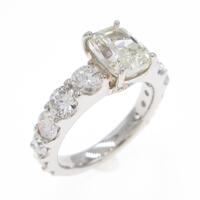プラチナダイヤモンドリング 1．657ct・M・VVS2・クッションカット
