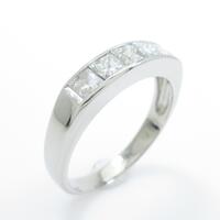 PT ダイヤモンドリング