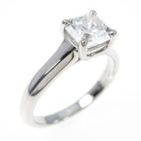 ティファニー ルシダ リング 0．85ct