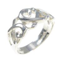 ティファニー トリプルラビングハート リング