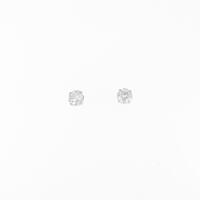 PT ソリティア ダイヤモンドピアス