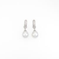 K18WG シロチョウパールピアス