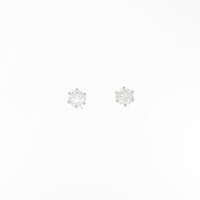 PT ソリティア ダイヤモンドピアス