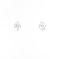 K18WGダイヤモンドピアス 0．895ct・0．930ct・D・VS2・オーバルカット