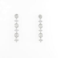 LINE ダイヤモンドピアス